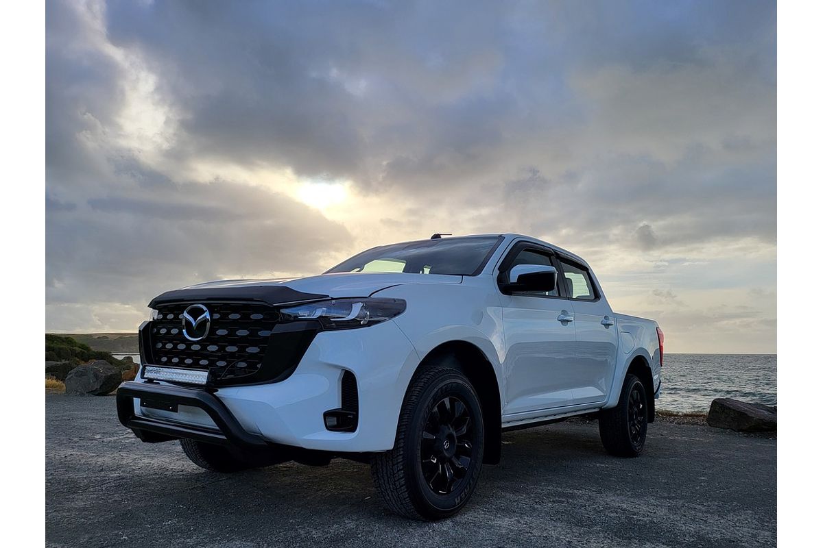 Mazda BT-50 G 6AUTO 3.0L DUAL CAB PICKUP XT 4X4 - FIT UP - LOTS OF EXTRAS