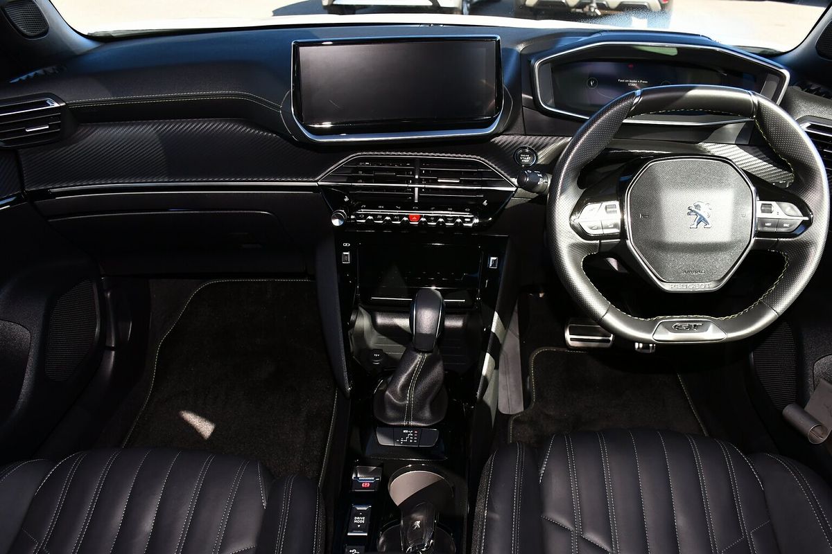 2022 Peugeot 2008 GT P24
