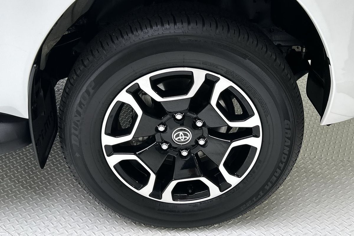 2023 Toyota Hilux SR5 GUN126R 4X4