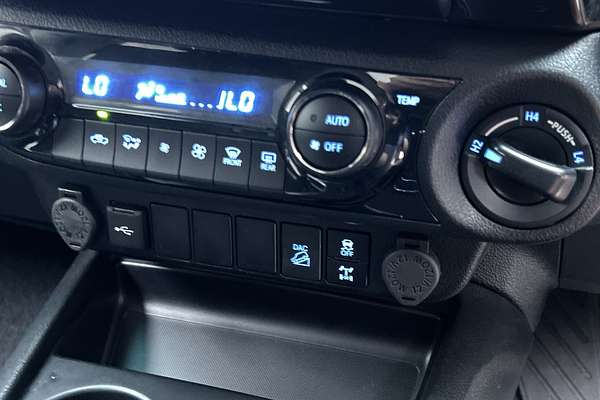 2023 Toyota Hilux SR5 GUN126R 4X4