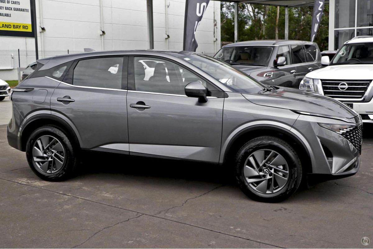 2025 Nissan QASHQAI ST J12