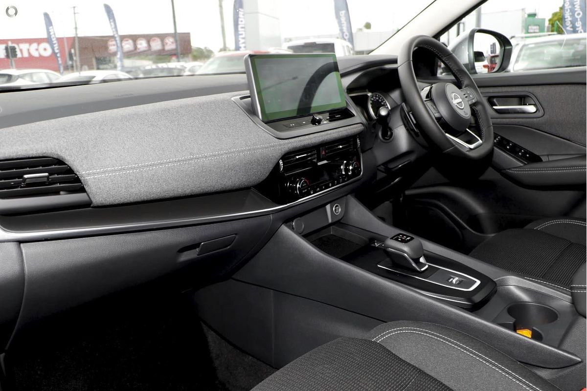 2025 Nissan QASHQAI ST J12
