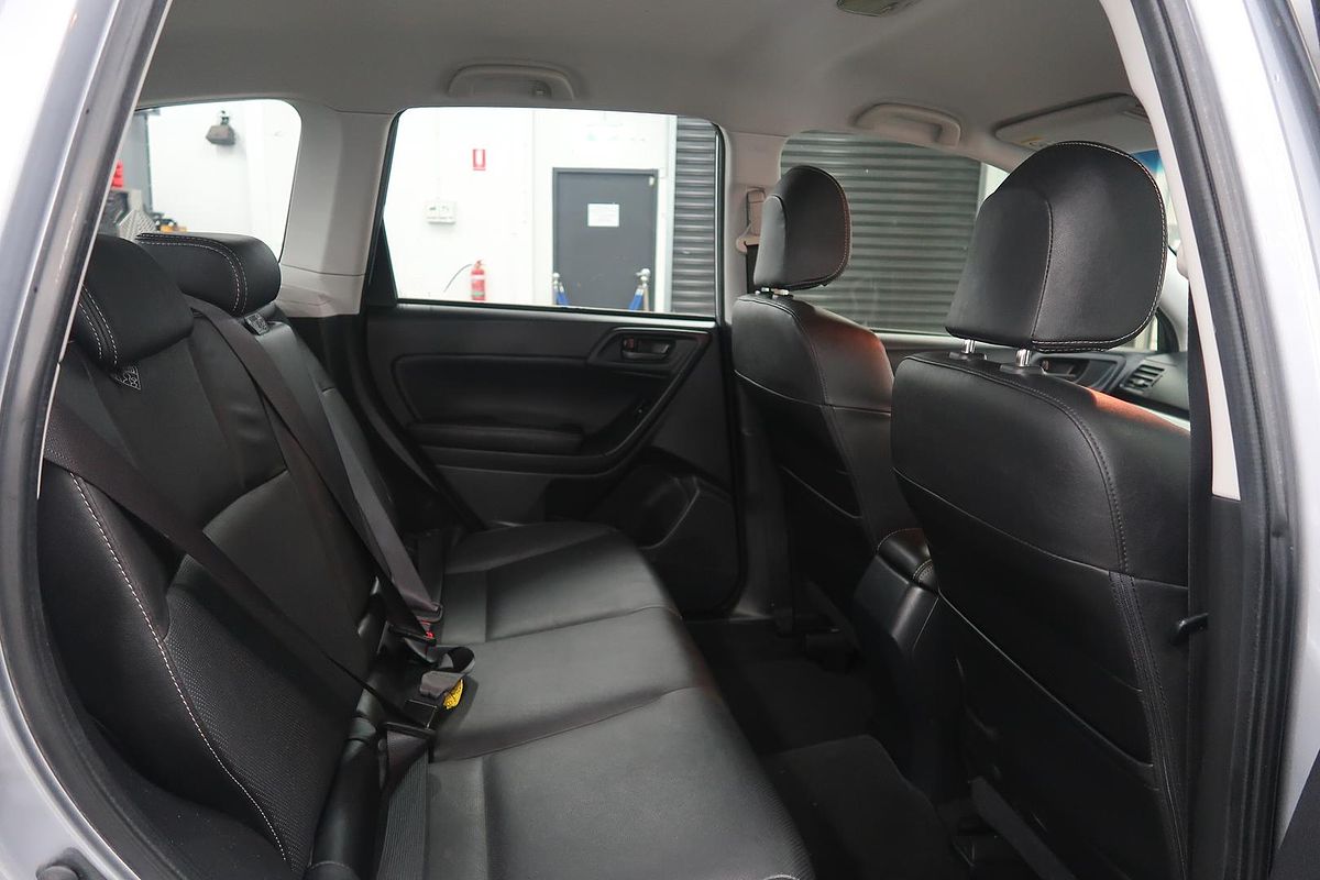 2015 Subaru Forester 2.5i-L S4