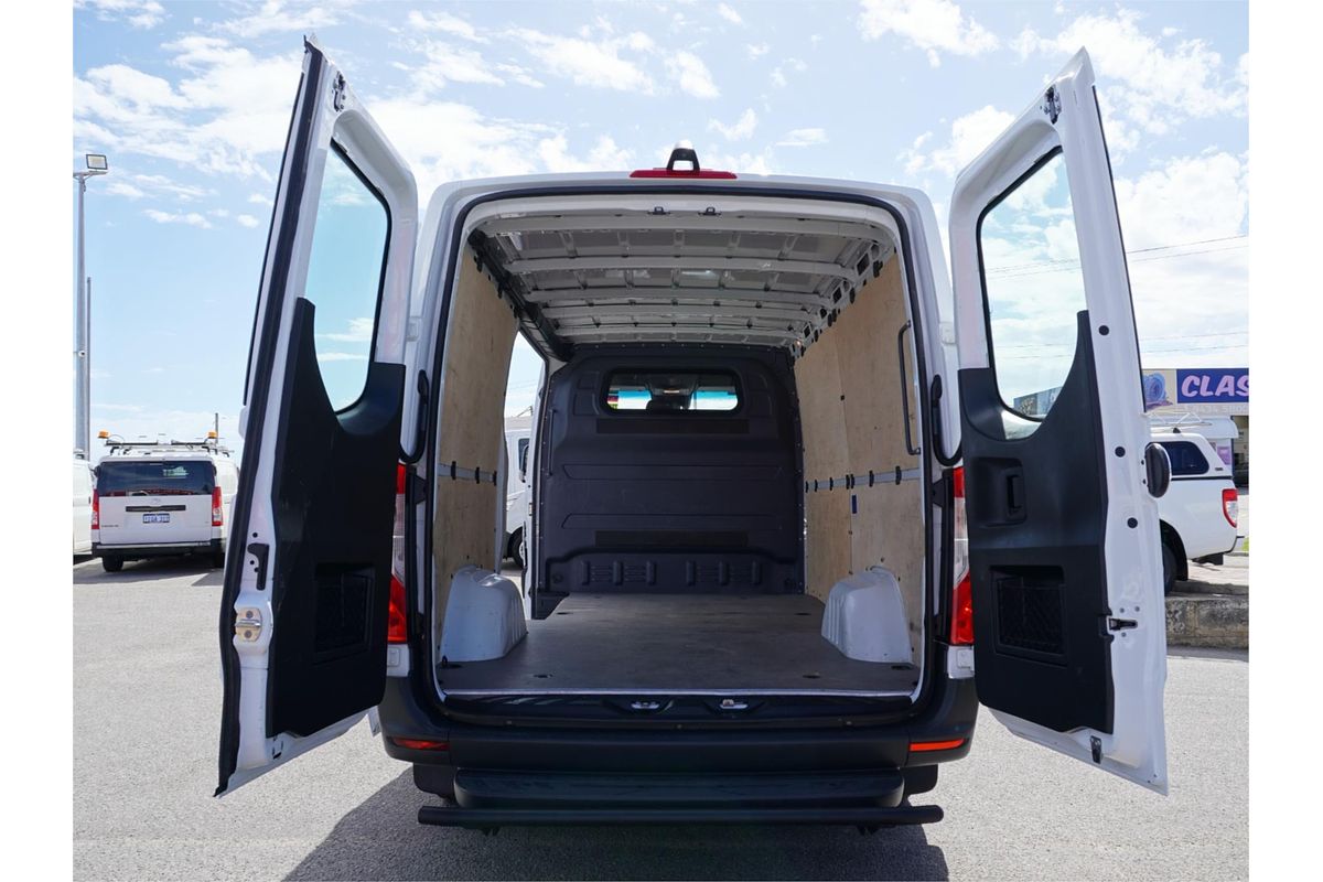 2021 Mercedes-Benz Sprinter 314CDI VS30