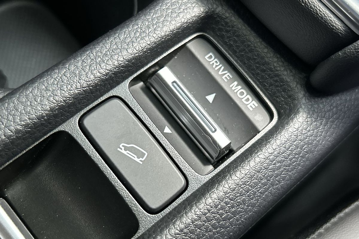 2024 Honda HR-V e:HEV L