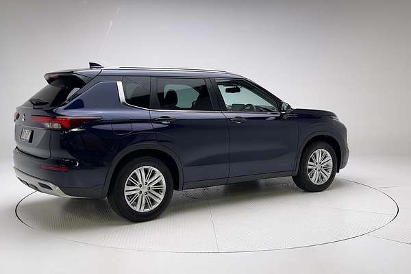 2022 Mitsubishi Outlander LS ZM