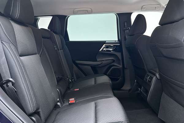 2022 Mitsubishi Outlander LS ZM