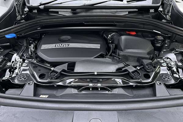 2023 BMW X1 sDrive18i U11