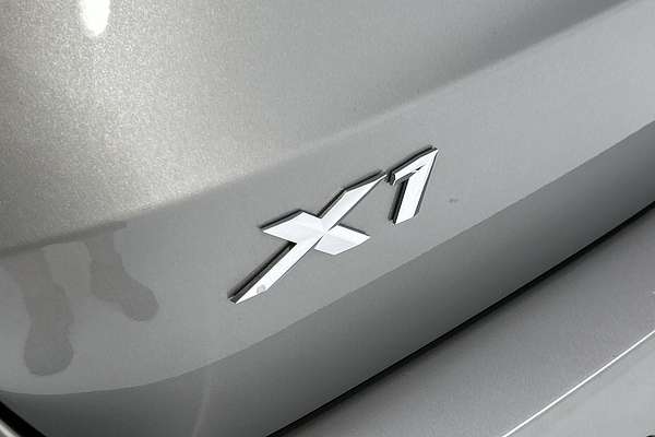 2023 BMW X1 sDrive18i U11