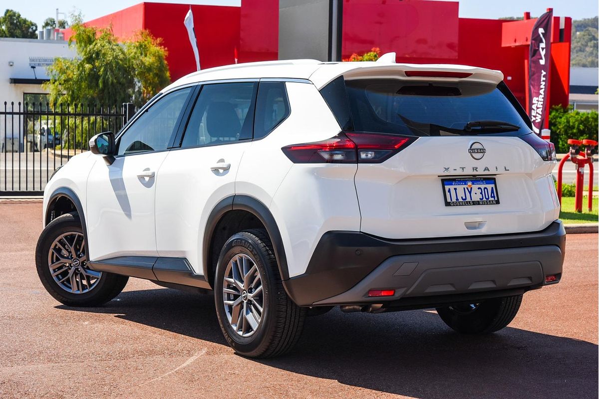2024 Nissan X-TRAIL ST T33