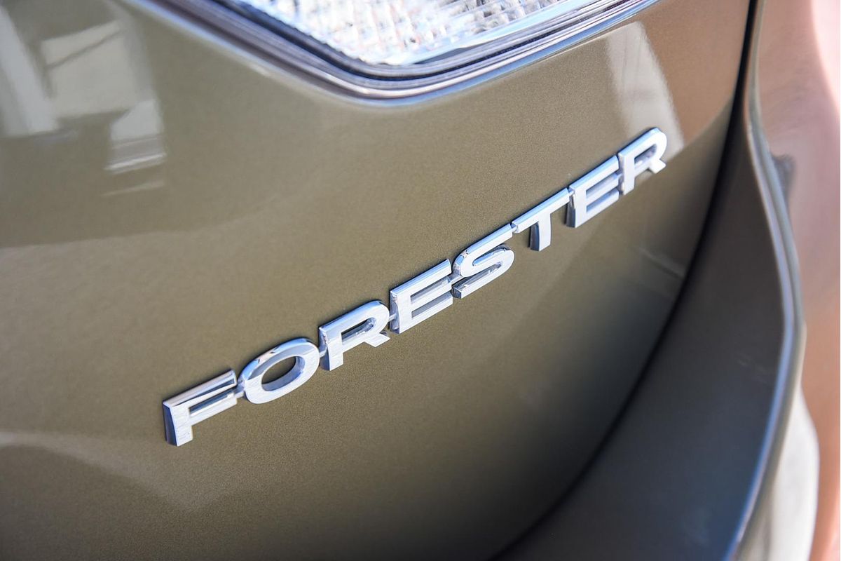 2024 Subaru Forester 2.5i-S S5