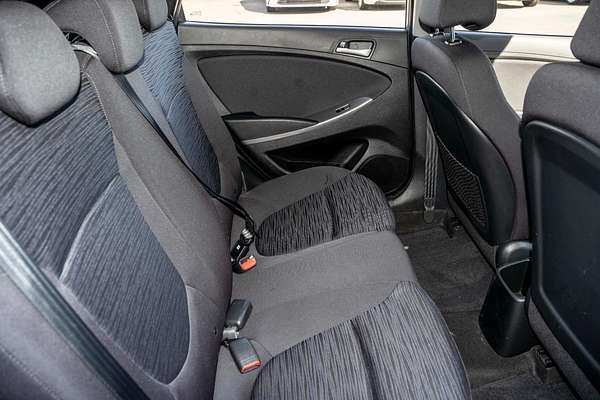 2017 Hyundai Accent Active RB4