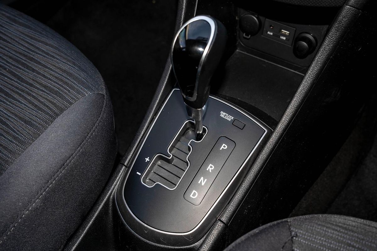 2017 Hyundai Accent Active RB4