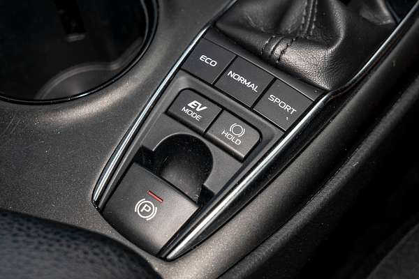 2022 Toyota Camry Ascent AXVH70R