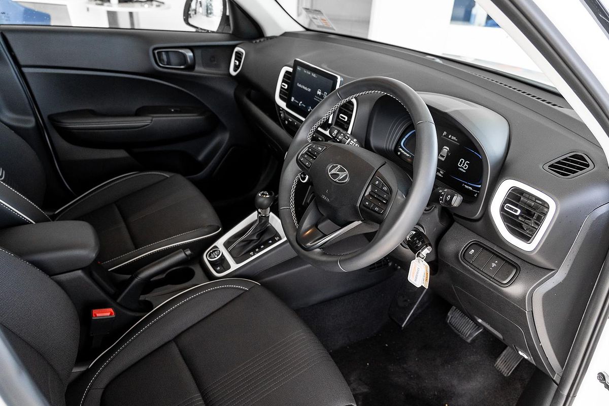 2024 Hyundai Venue Active QX.V5