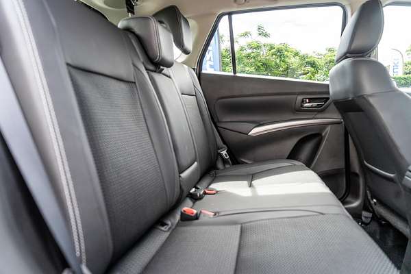 2023 Suzuki S-Cross GLX JYB