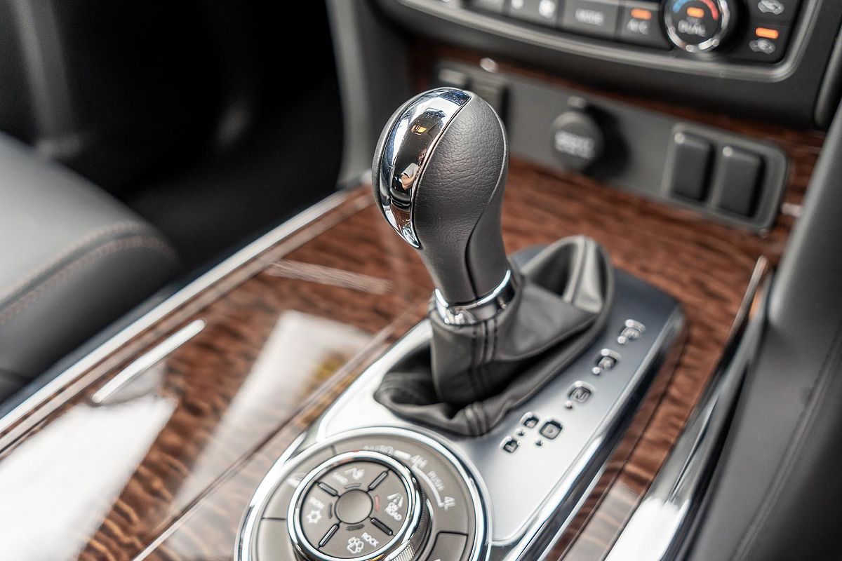 2024 Nissan Patrol Ti Y62