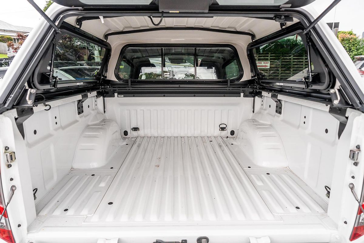 2024 Nissan Navara ST D23 4X4