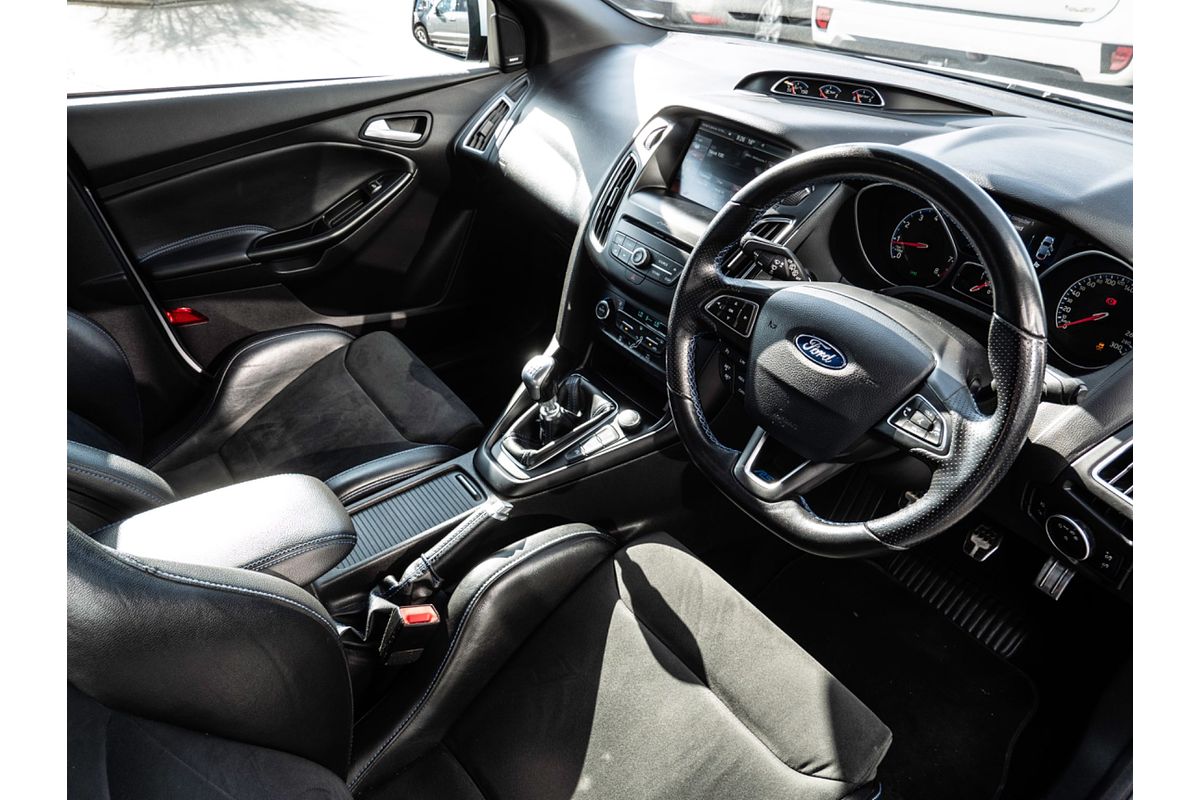 2016 Ford Focus RS LZ