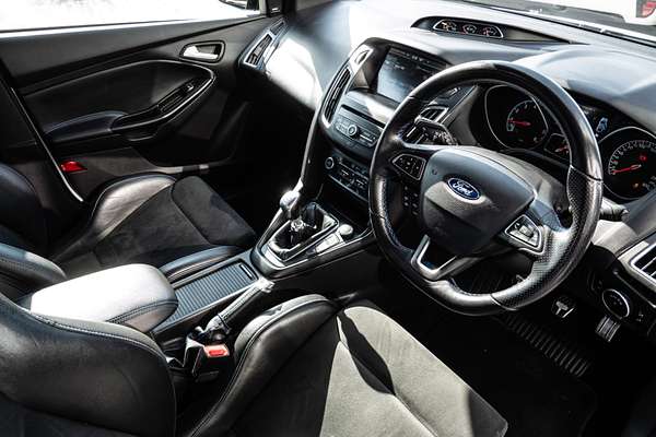 2016 Ford Focus RS LZ