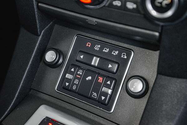 2015 Land Rover Discovery SDV6 SE Series 4