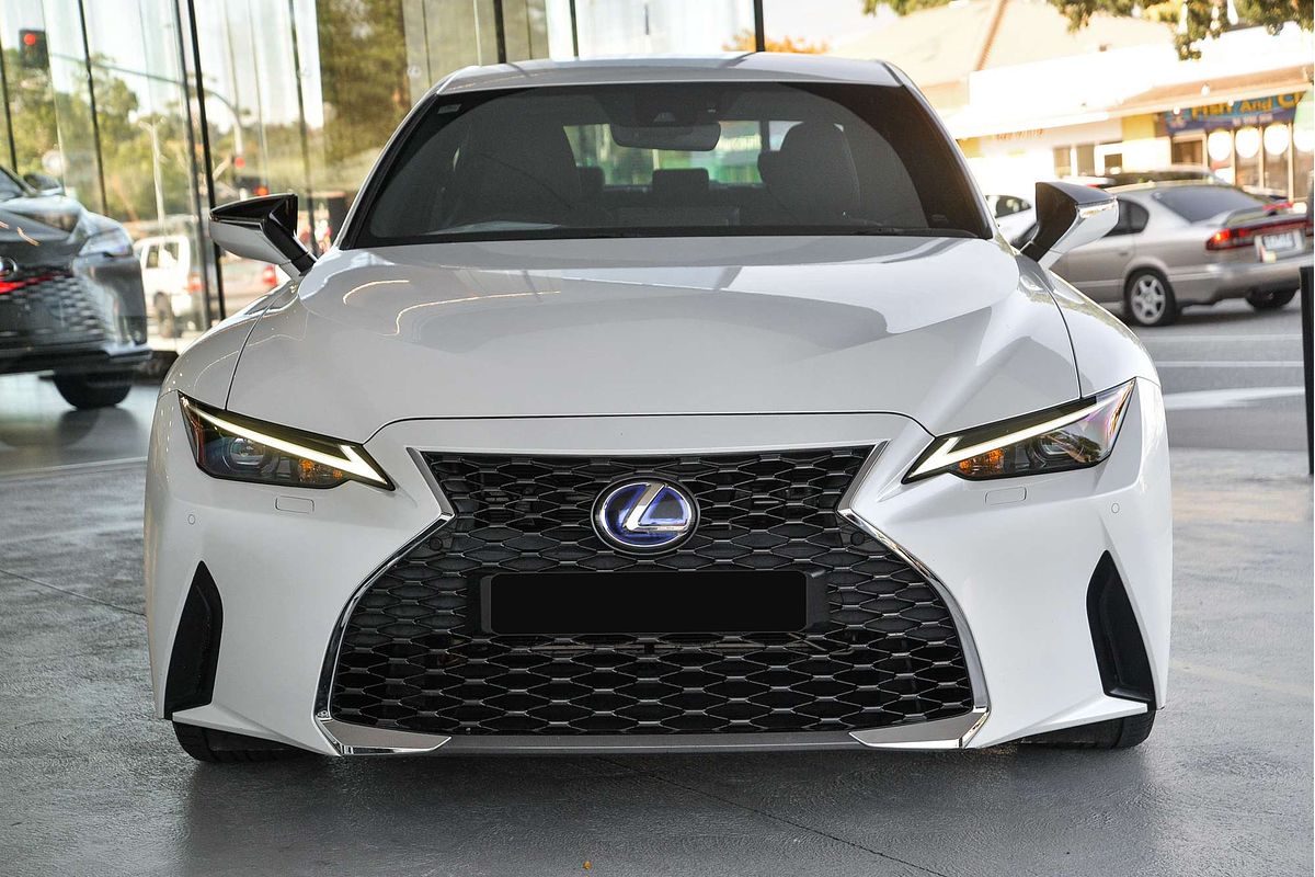 2020 Lexus IS IS300h Luxury AVE30R