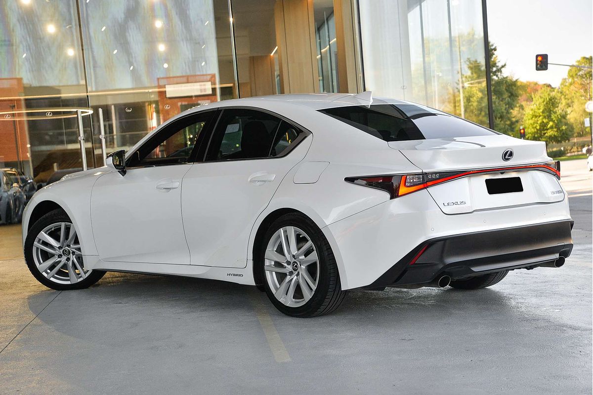 2020 Lexus IS IS300h Luxury AVE30R