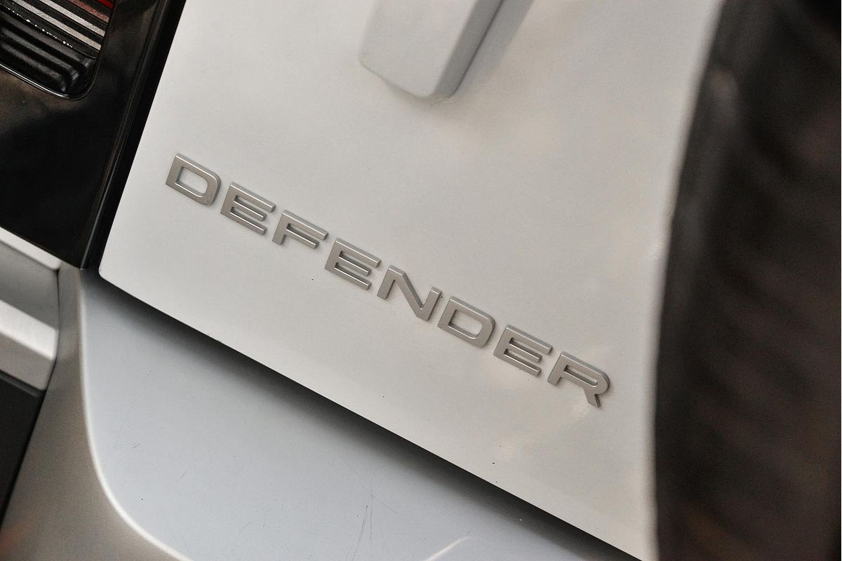 2024 Land Rover Defender 110 P300 S L663