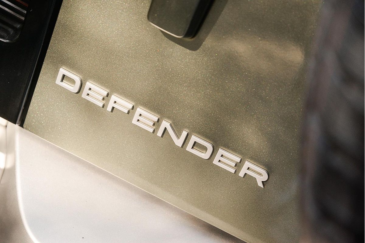 2024 Land Rover Defender 110 P300 S L663