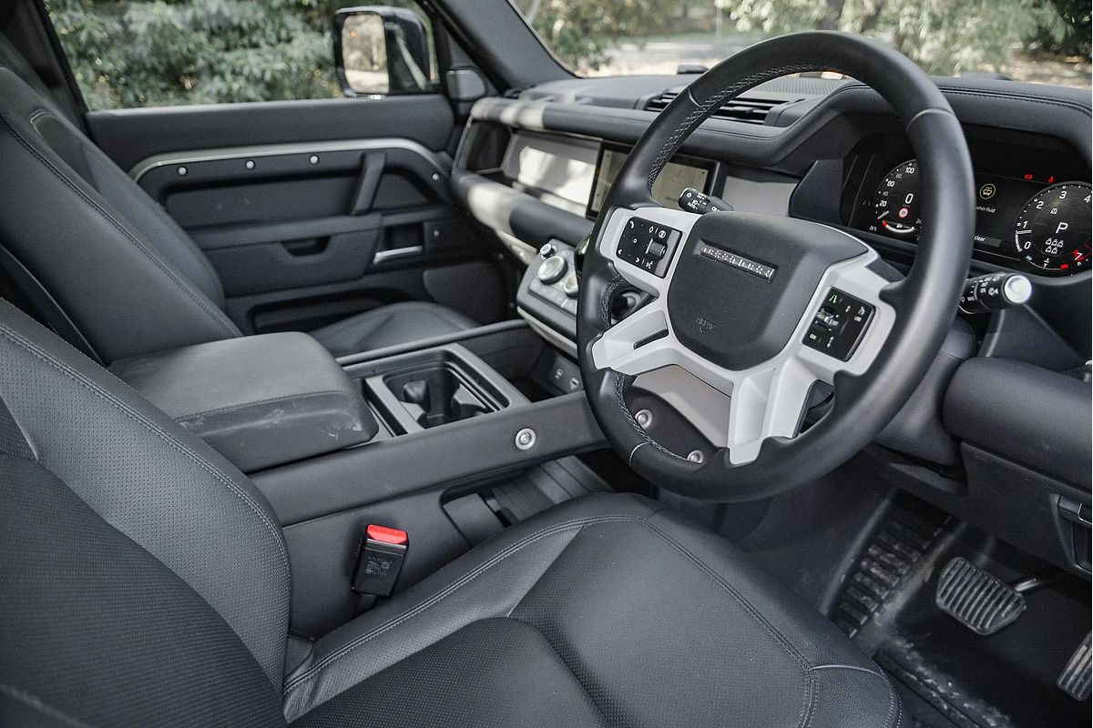 2024 Land Rover Defender 110 P300 S L663