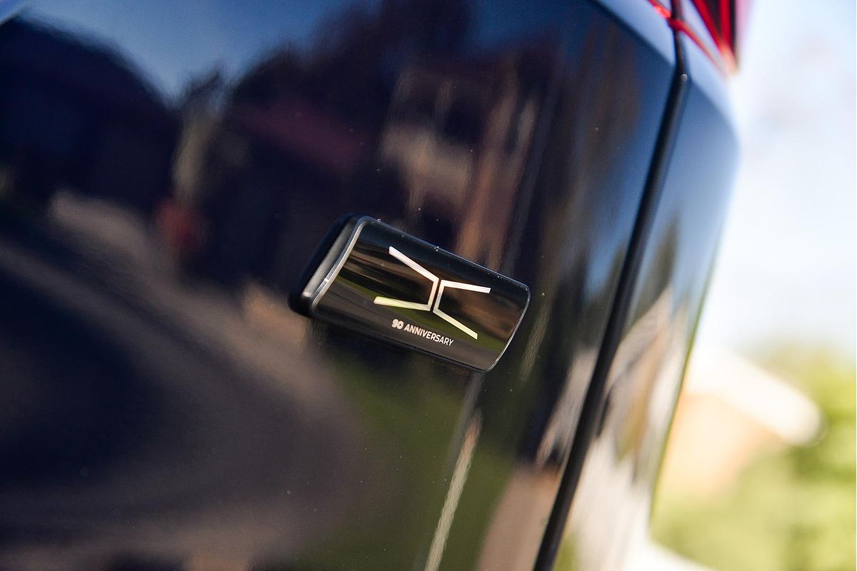2024 Jaguar F-PACE PHEV P400e R-Dynamic SE 90th Anniversary Edition X761
