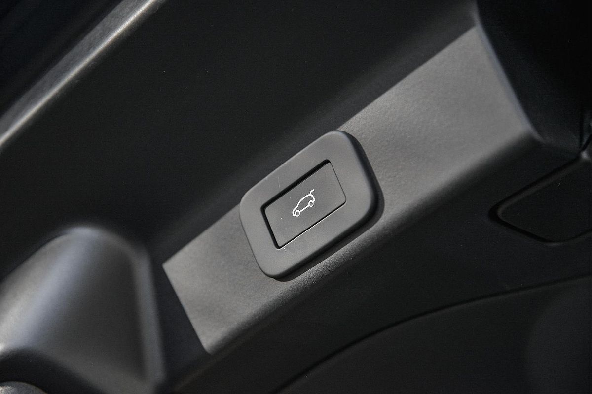 2024 Jaguar F-PACE PHEV P400e R-Dynamic SE 90th Anniversary Edition X761