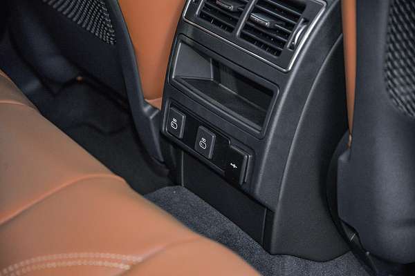 2024 Jaguar F-PACE PHEV P400e R-Dynamic SE 90th Anniversary Edition X761