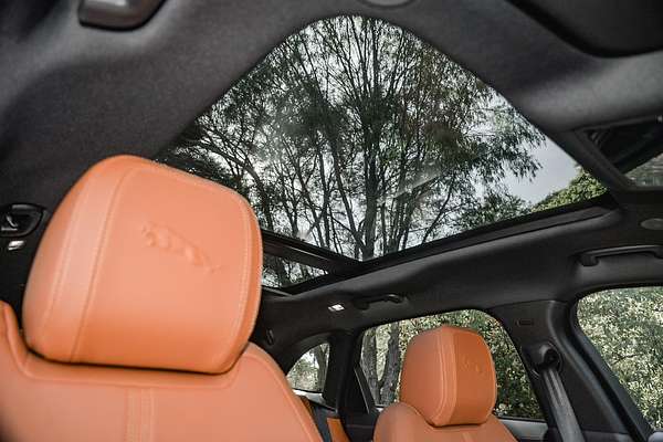2024 Jaguar F-PACE PHEV P400e R-Dynamic SE 90th Anniversary Edition X761