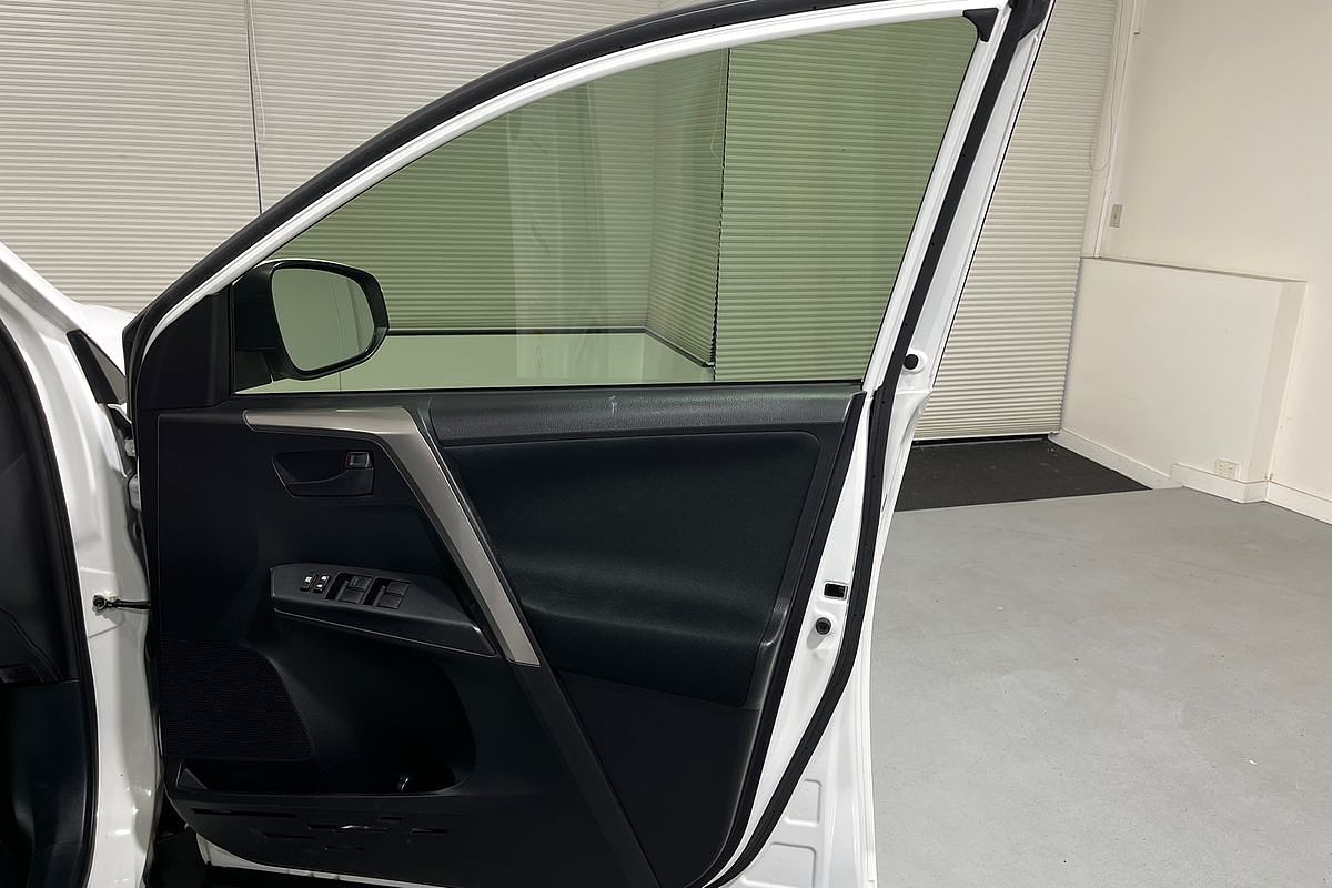 2018 Toyota RAV4 GX ASA44R