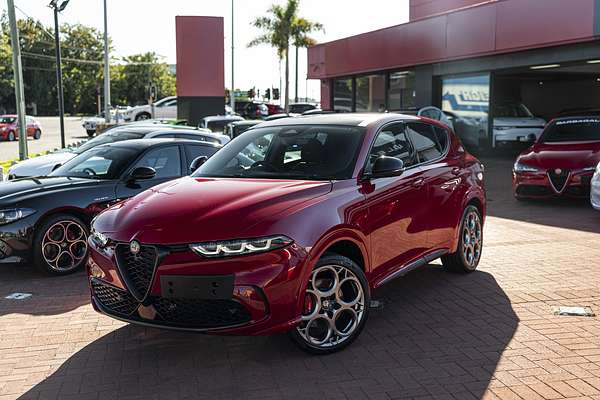 2024 Alfa Romeo Tonale Tributo Italiano Plug-In Hybrid Series 1