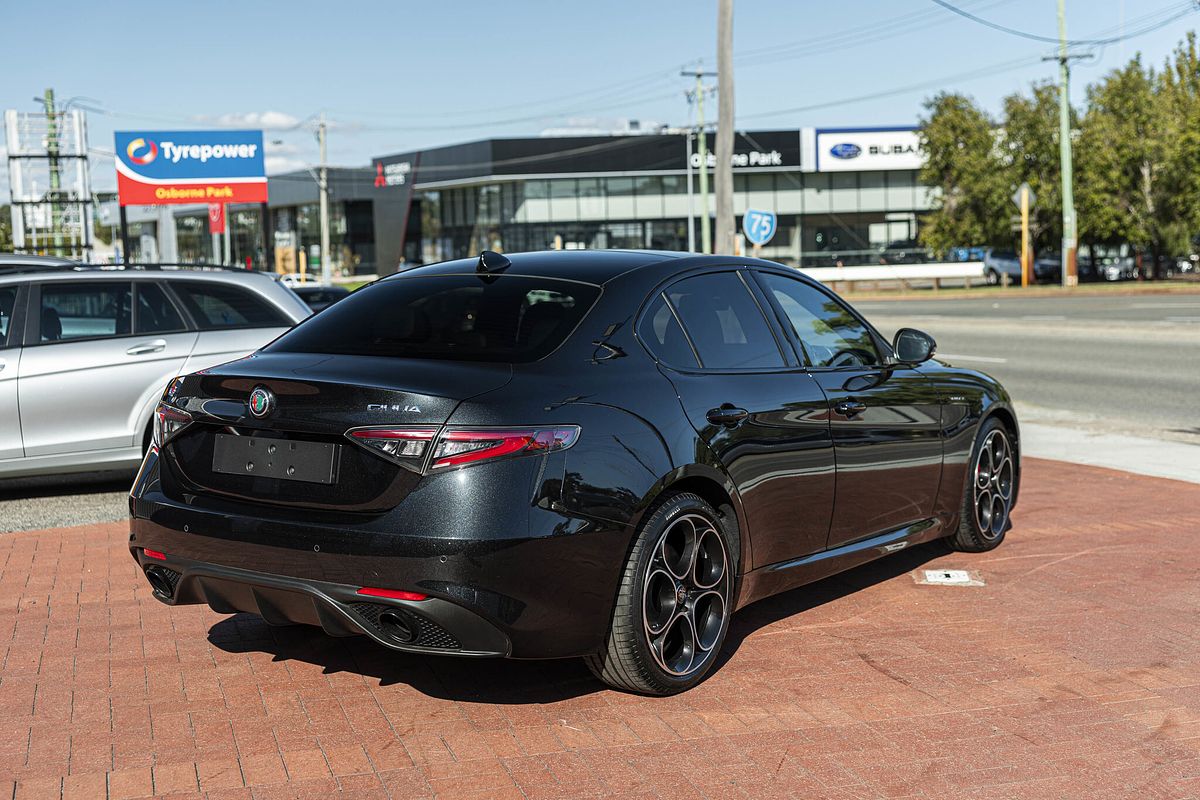 2023 Alfa Romeo Giulia Veloce Series 4