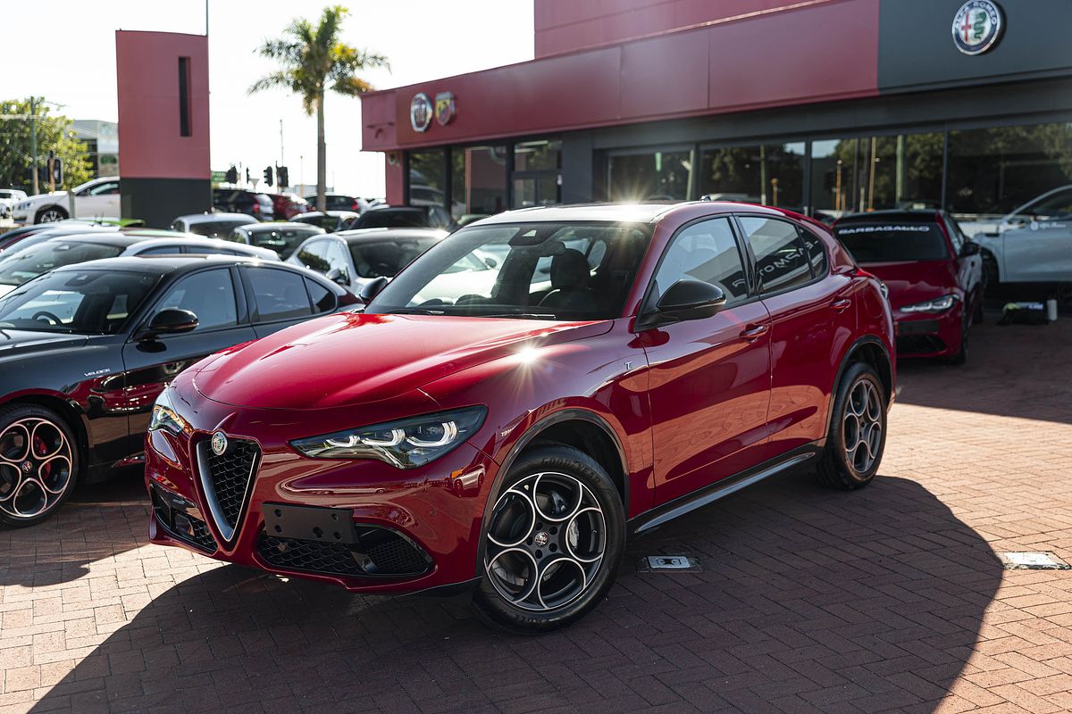2023 Alfa Romeo Stelvio Ti Series 4