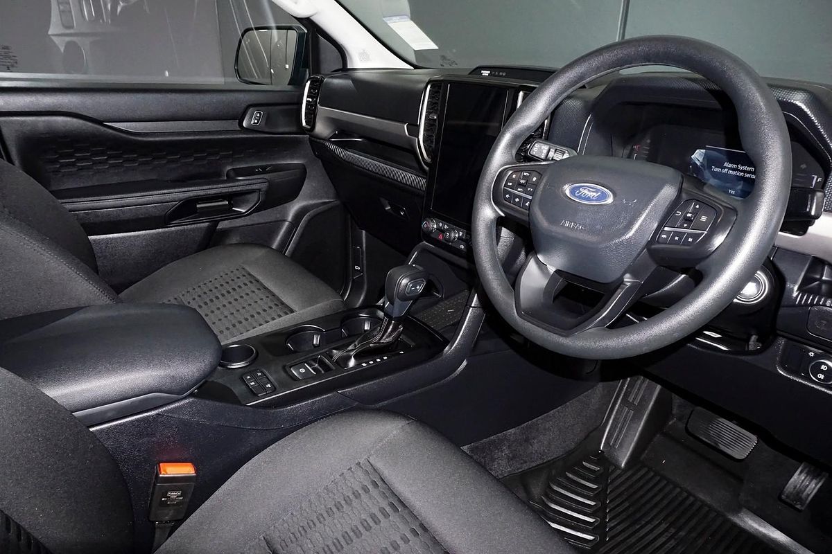 2024 Ford Everest Ambiente