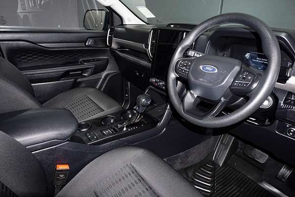 2024 Ford Everest Ambiente
