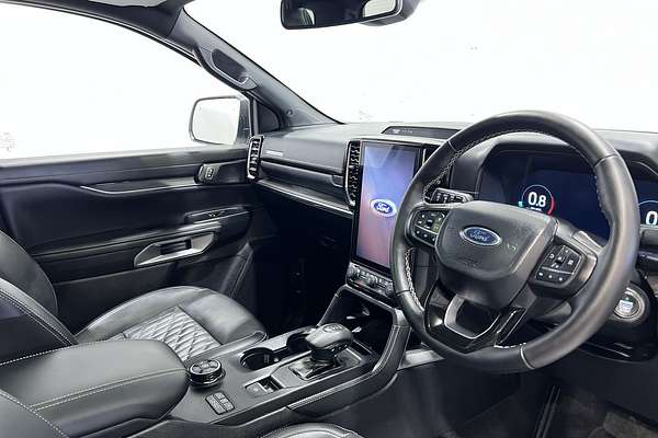 2024 Ford Everest Platinum