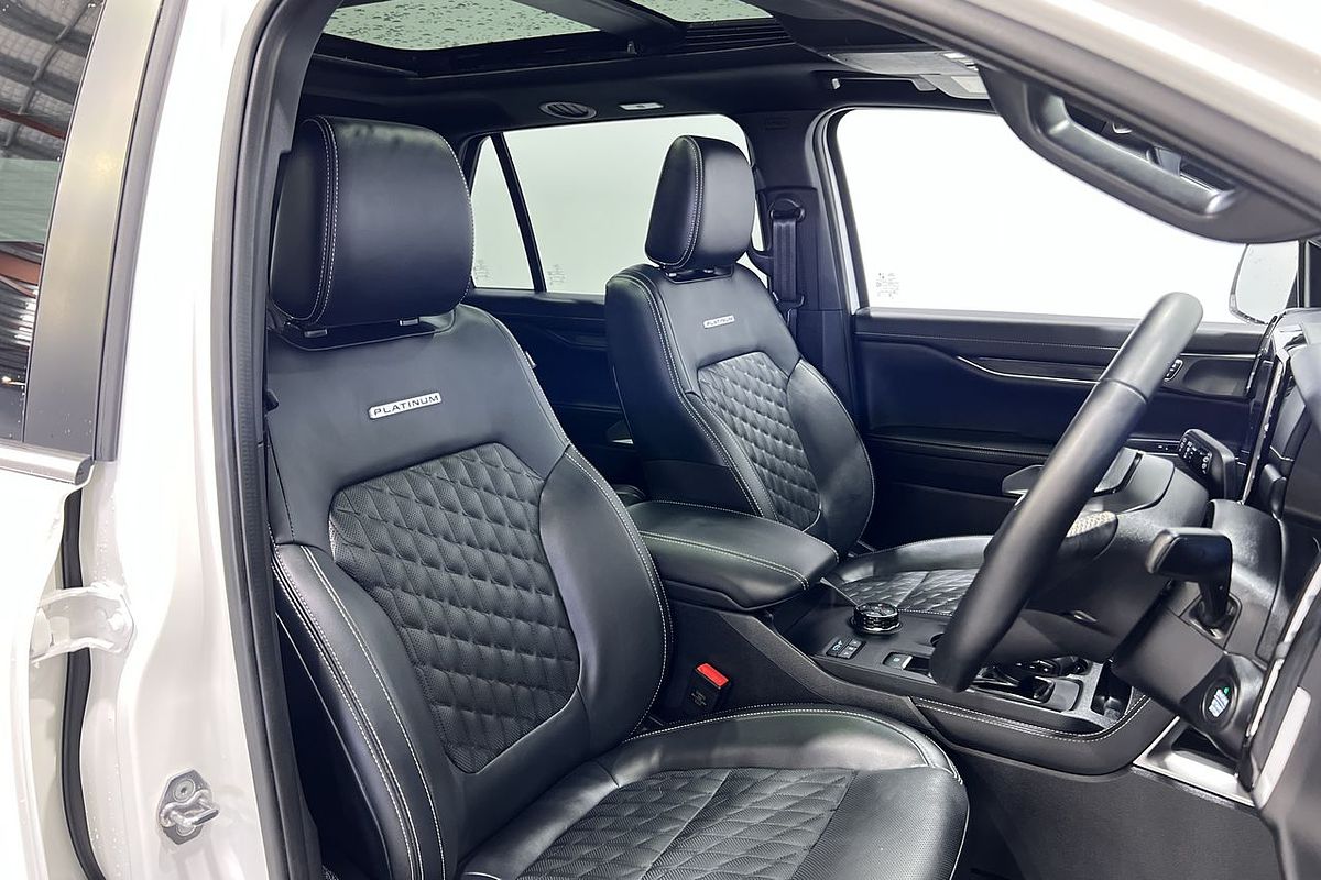 2024 Ford Everest Platinum