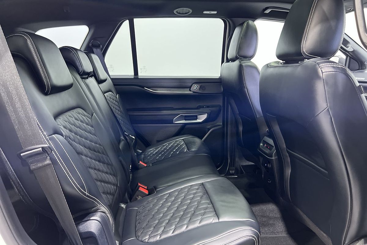 2024 Ford Everest Platinum