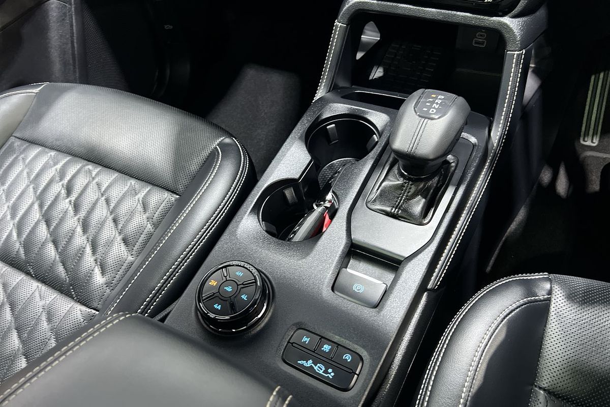 2024 Ford Everest Platinum