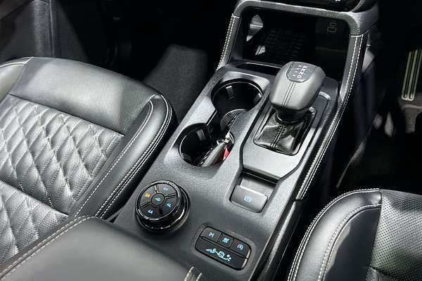 2024 Ford Everest Platinum