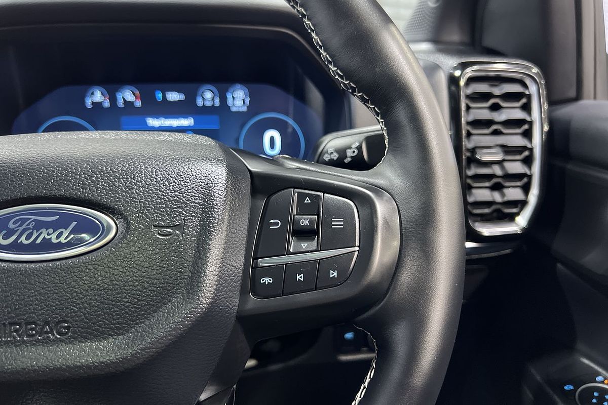 2024 Ford Everest Platinum
