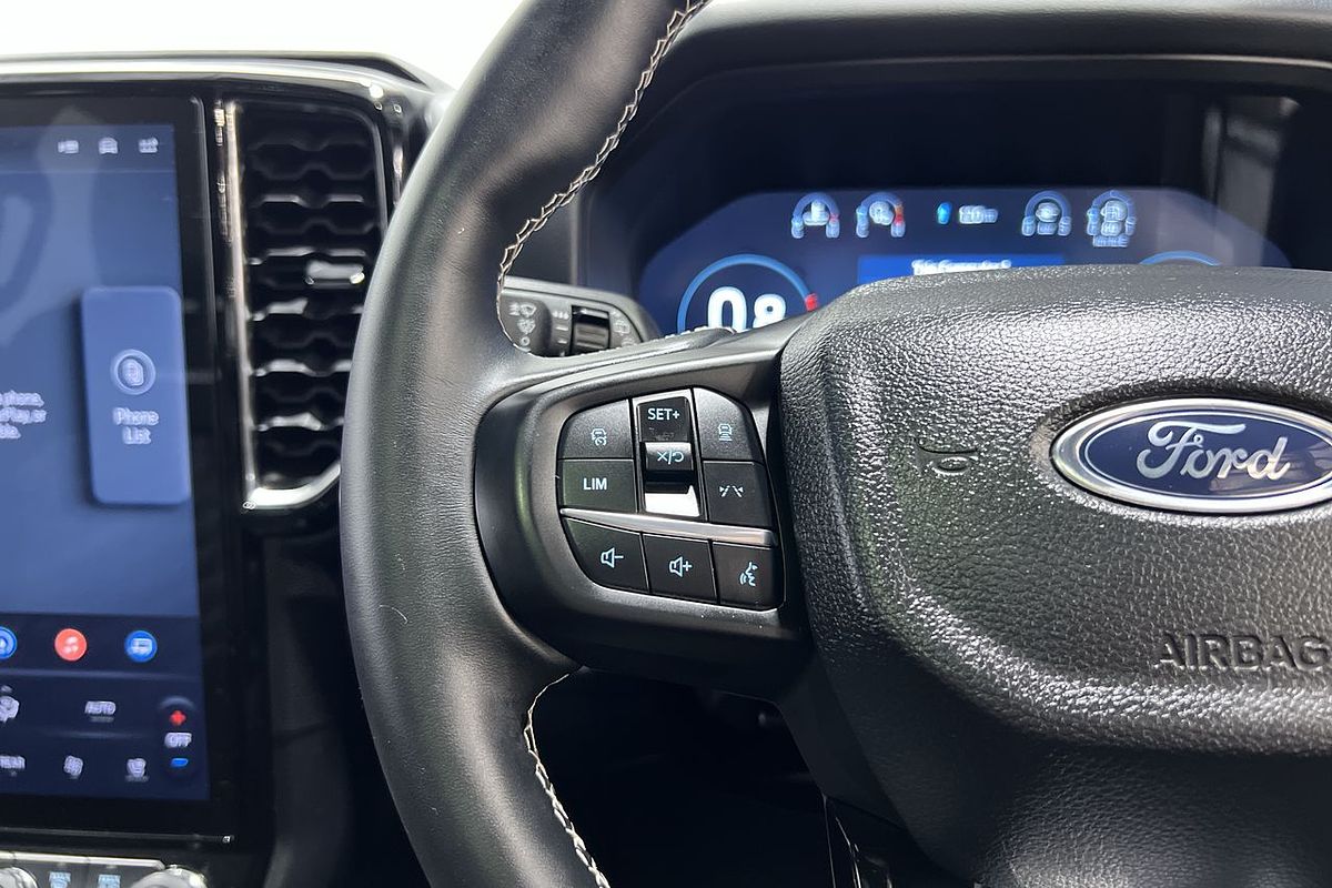 2024 Ford Everest Platinum