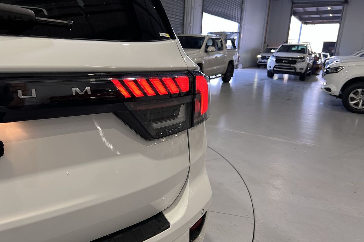 2024 Ford Everest Platinum