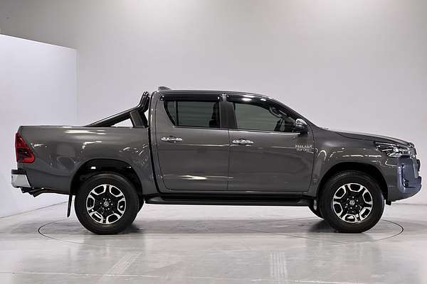 2022 Toyota Hilux SR5 GUN126R 4X4