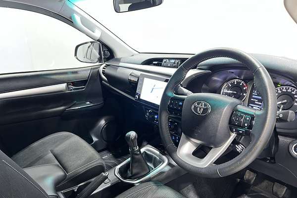 2022 Toyota Hilux SR5 GUN126R 4X4